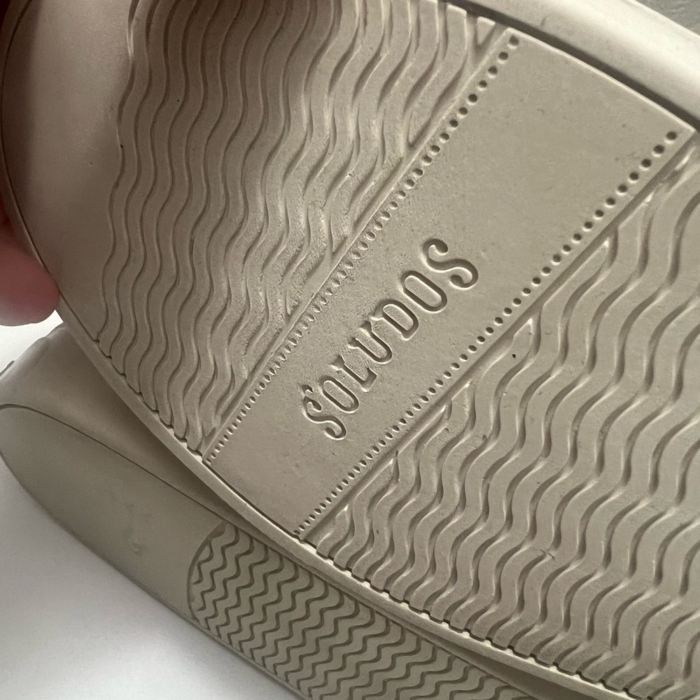 Soludos Women's Good Vibes Rainbow Wave White Sneakers Shoes Sz 8.5 US - Picture 7 of 11